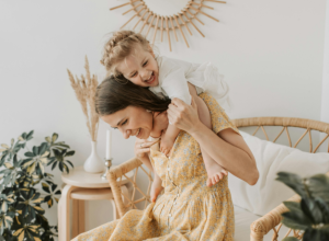 Why Being a Working Mom Is So Challenging: Expert Advice on Balancing Work and Family