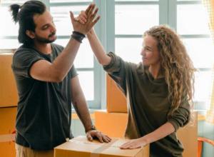 Generation X: Navigating Midlife Challenges and the Evolution of Dating Traditions