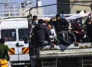 Hamas Releases Israeli Hostages Amid Ceasefire, Allowing Gazans to Return Home