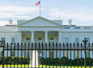 White House Offers Resignation Incentives to Federal Workers Amid Downsizing Plans 