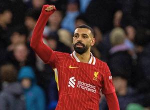Liverpool Defeats Manchester City 2-0 to Extend Premier League Lead