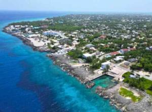 Massive 7.6-Magnitude Earthquake Strikes Caribbean: Tsunami Threats Prompt Evacuations