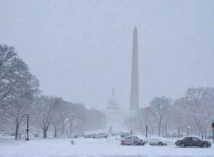 Mid-Atlantic Region Endures Severe Winter Storm: Heavy Snowfall and Hazardous Conditions Persist