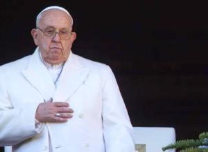 Pope Francis Faces Health Setback Amid Double Pneumonia Battle