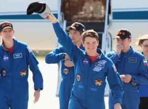 SpaceX Postpones Crew-10 Launch Amid Ground System Glitch, Delaying Rescue of Stranded Astronauts