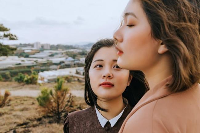 When you see your little munchkin cooking for the first time or fixing her closet, tell her that she is so good at these and she should be doing these more often.