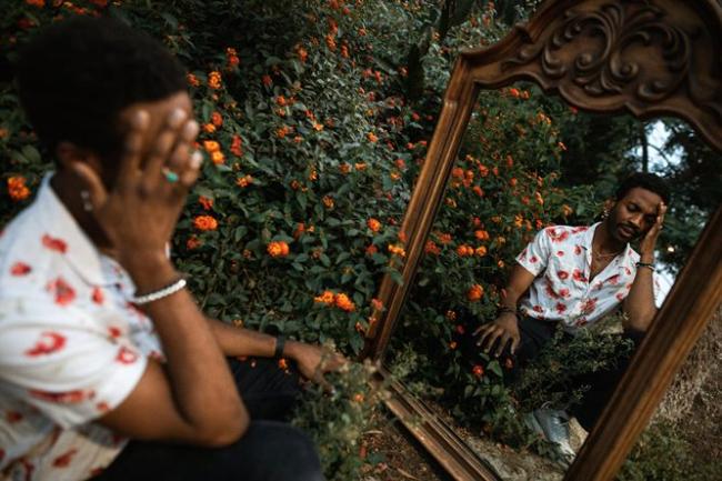 Once you see all your freedoms clusterising, you feel the sense of liberty coming back to you. How it feels like functioning on your own, free from all the absurd do this and not that. Maintaining sanity goes hand in hand with choosing your liberty. Do not let people decide where you are going to put your left foot after the right one. 