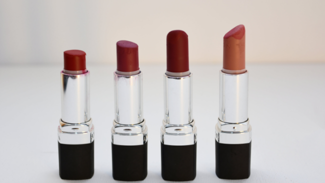 The Role of Lipstick in Women's Cosmetics