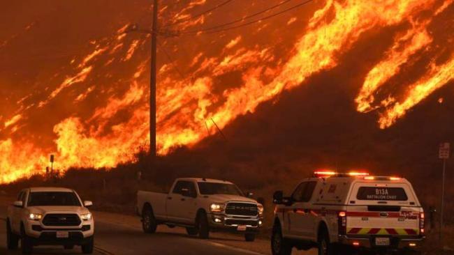 Southern California Wildfires: Santa Ana Winds Fuel Massive Blazes and Evacuations  