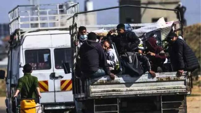 Hamas Releases Israeli Hostages Amid Ceasefire, Allowing Gazans to Return Home