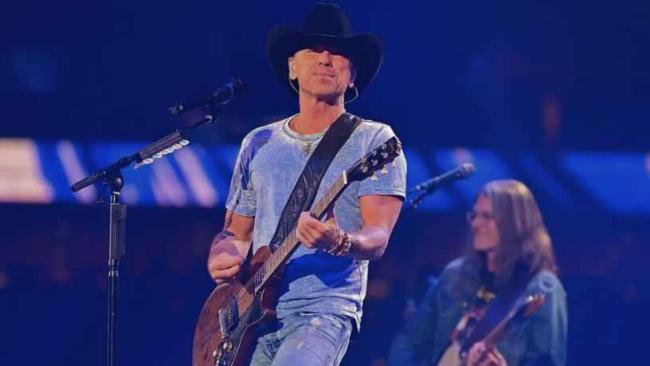 Kenny Chesney residency, Las Vegas Sphere, 2025 concert, country music, immersive concert experience, Sphere residency, Kenny Chesney live, Las Vegas events, Kenny Chesney tour, Sphere Las Vegas tickets, country music residency, Las Vegas concerts 2025, immersive music experience, Kenny Chesney Sphere tickets, Las Vegas entertainment news.