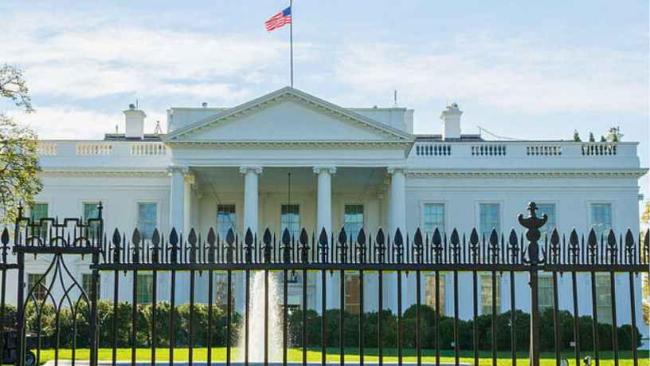 White House Offers Resignation Incentives to Federal Workers Amid Downsizing Plans 