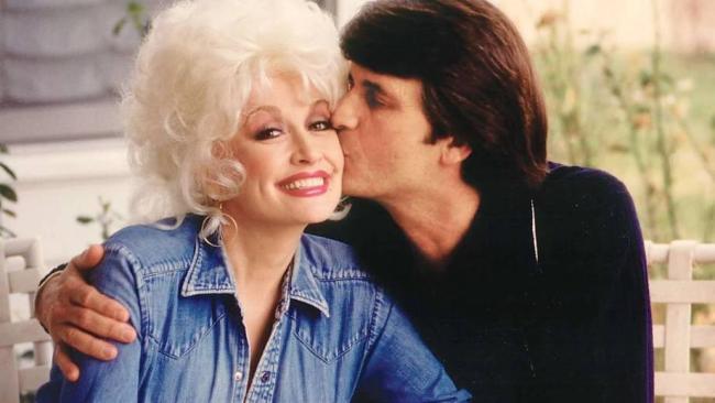 Dolly Parton's Deaths Husband, Carl Dean, Dies at 82: Looking Back at Their Everlasting Romantic Novels